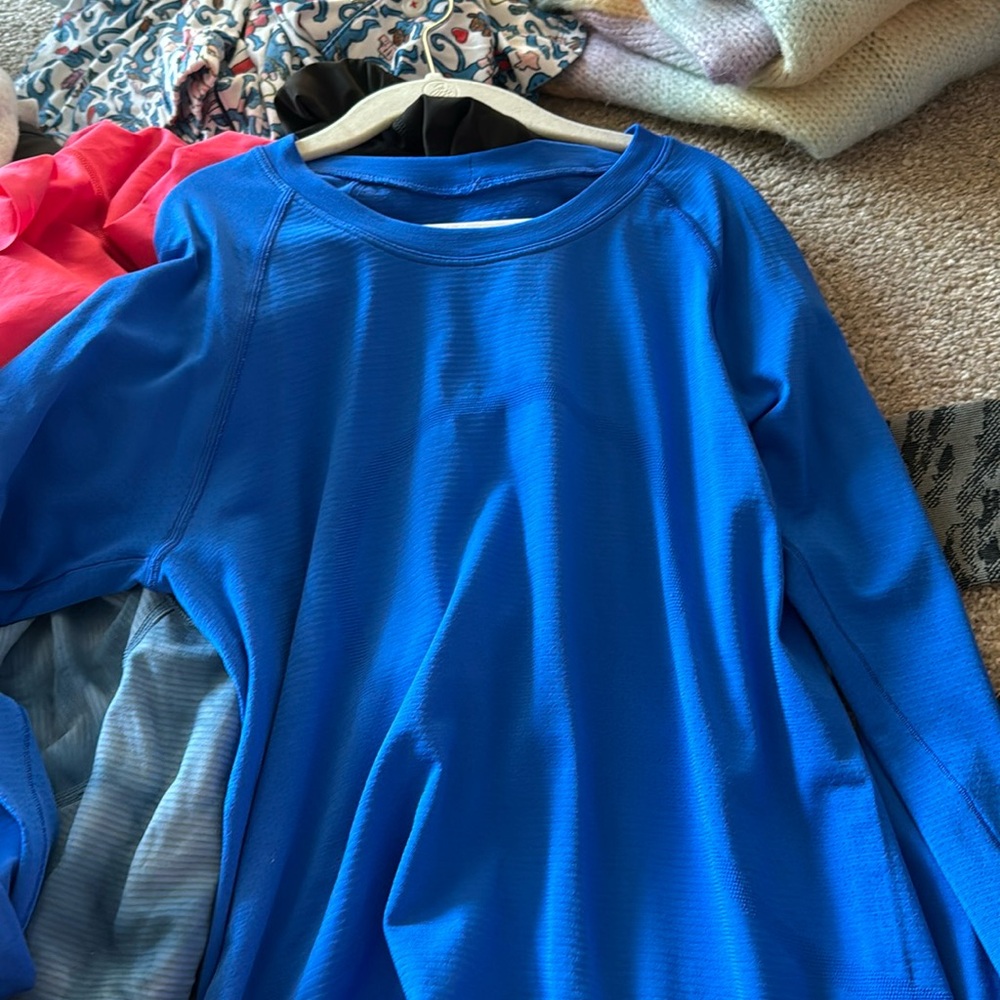 Blue Lululemon Swiftly Shirt
